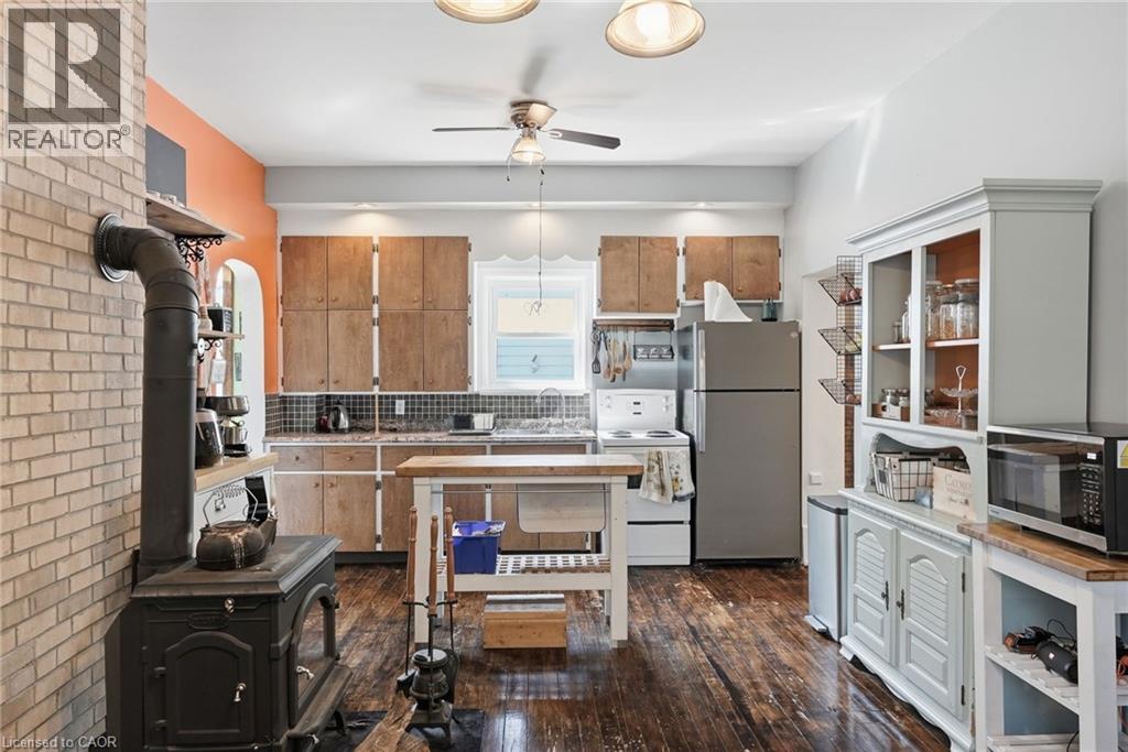 545 MAIN Street E - 14