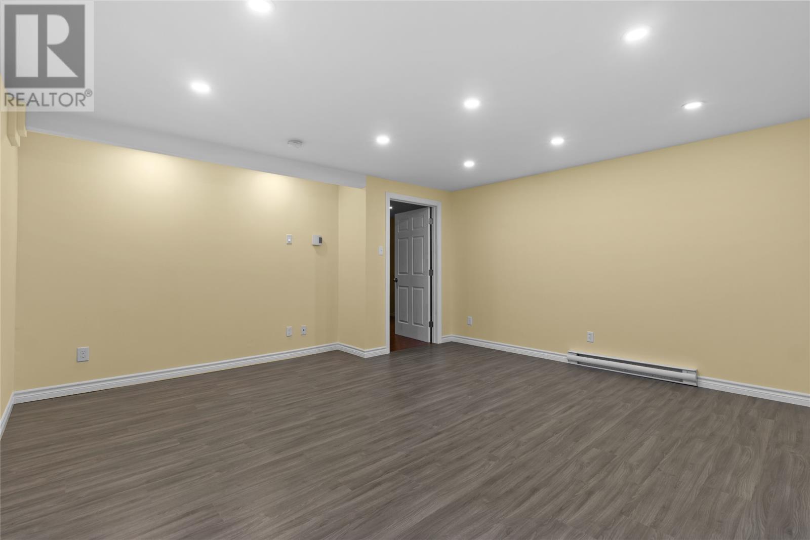15 Dauntless Street - 26