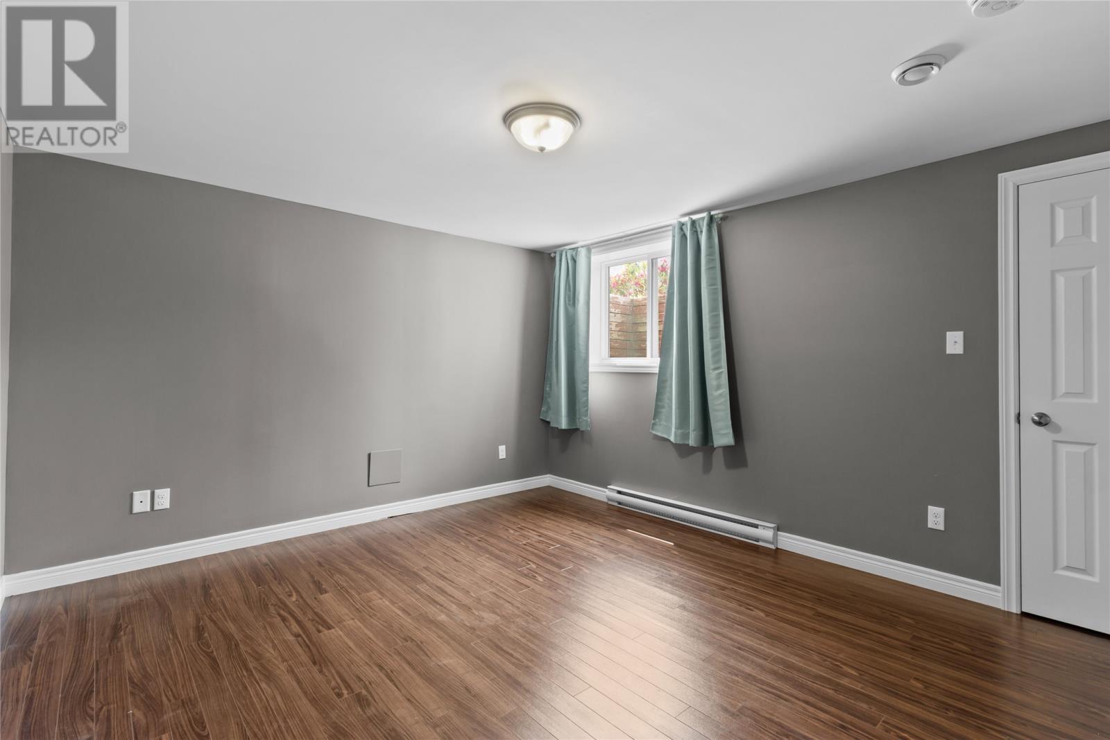 15 Dauntless Street - 32