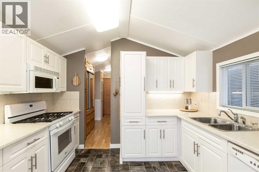 5021, 35468 Range Road 30 - 25