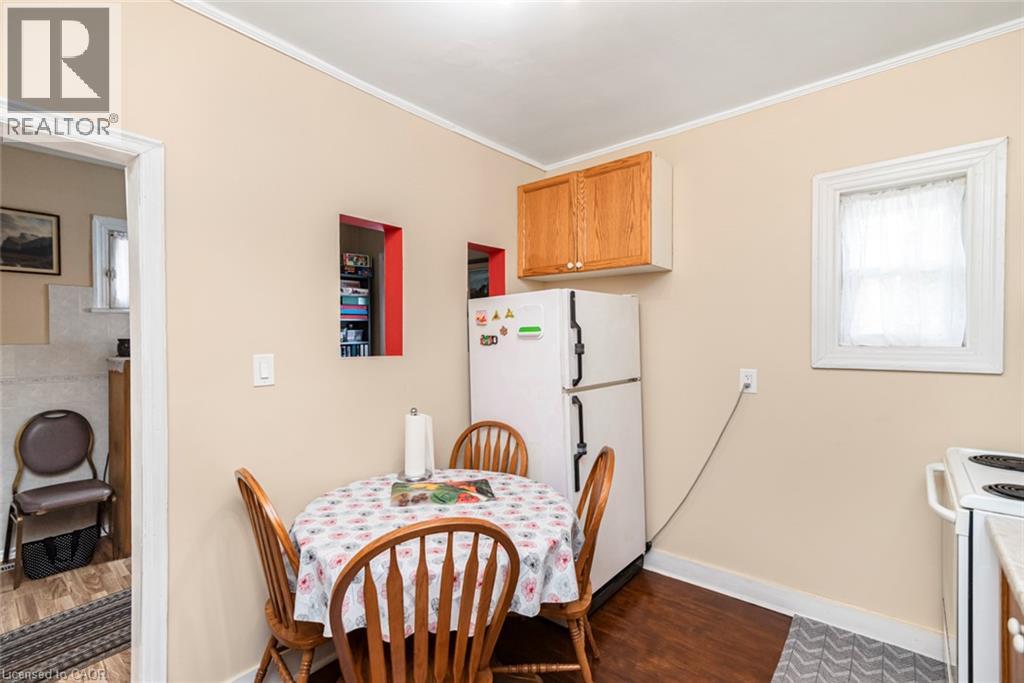 44 ARTHUR Avenue N - 12