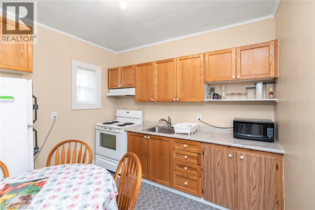 44 ARTHUR Avenue N - 11