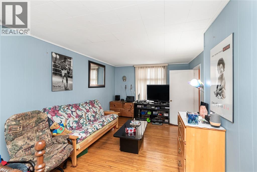 44 ARTHUR Avenue N - 5