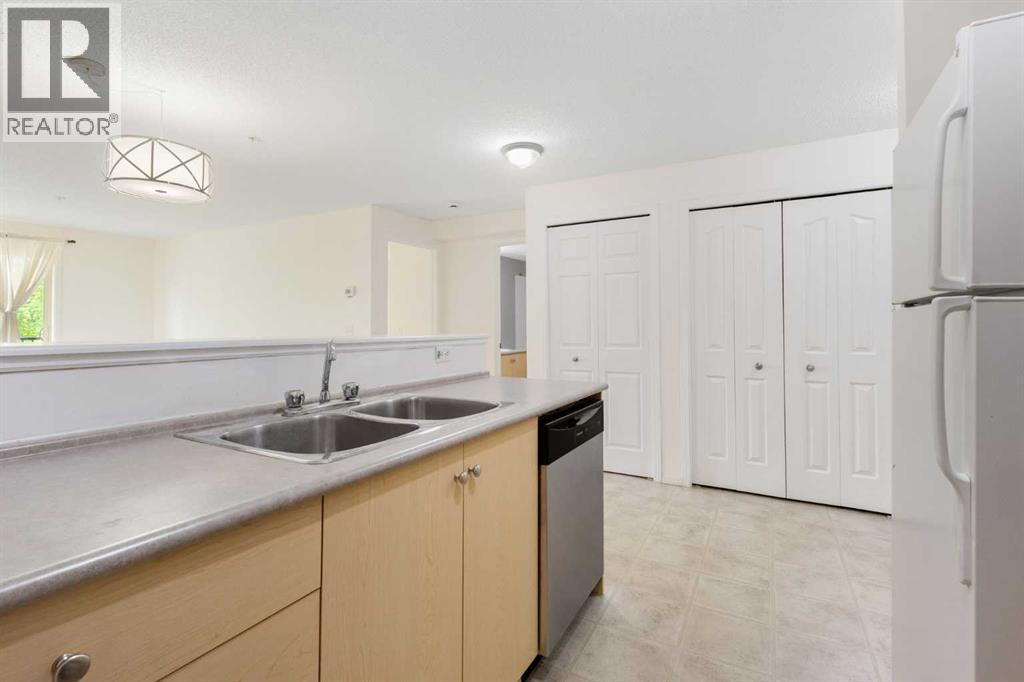 #1223 8 Bridlecrest Drive SW - 14
