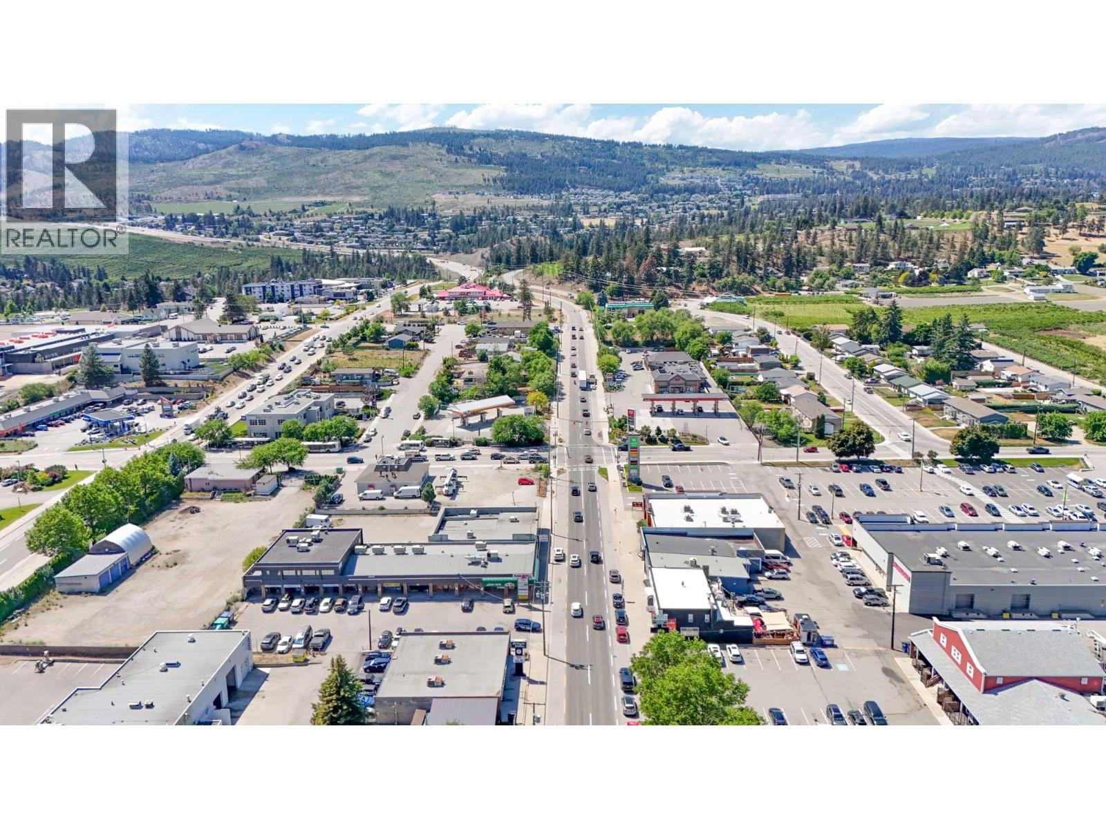 2489 Main Street, West Kelowna