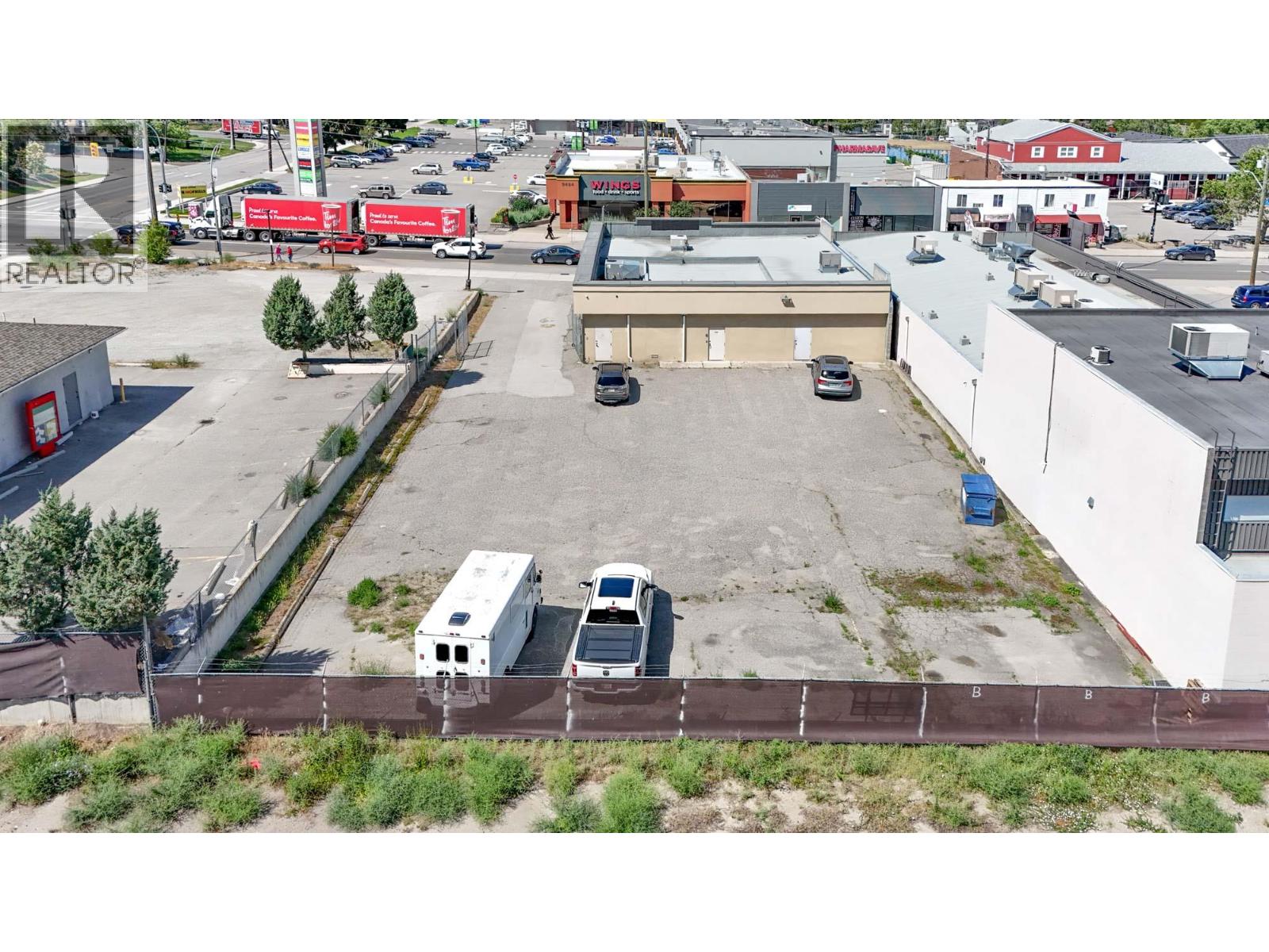 2489 Main Street, West Kelowna