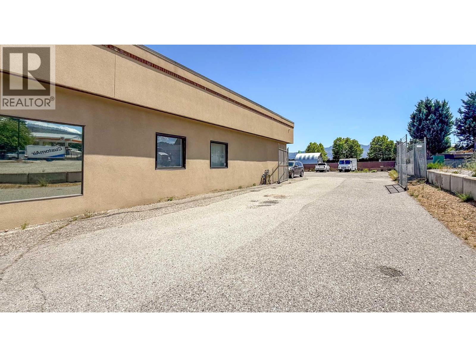 2489 Main Street, West Kelowna