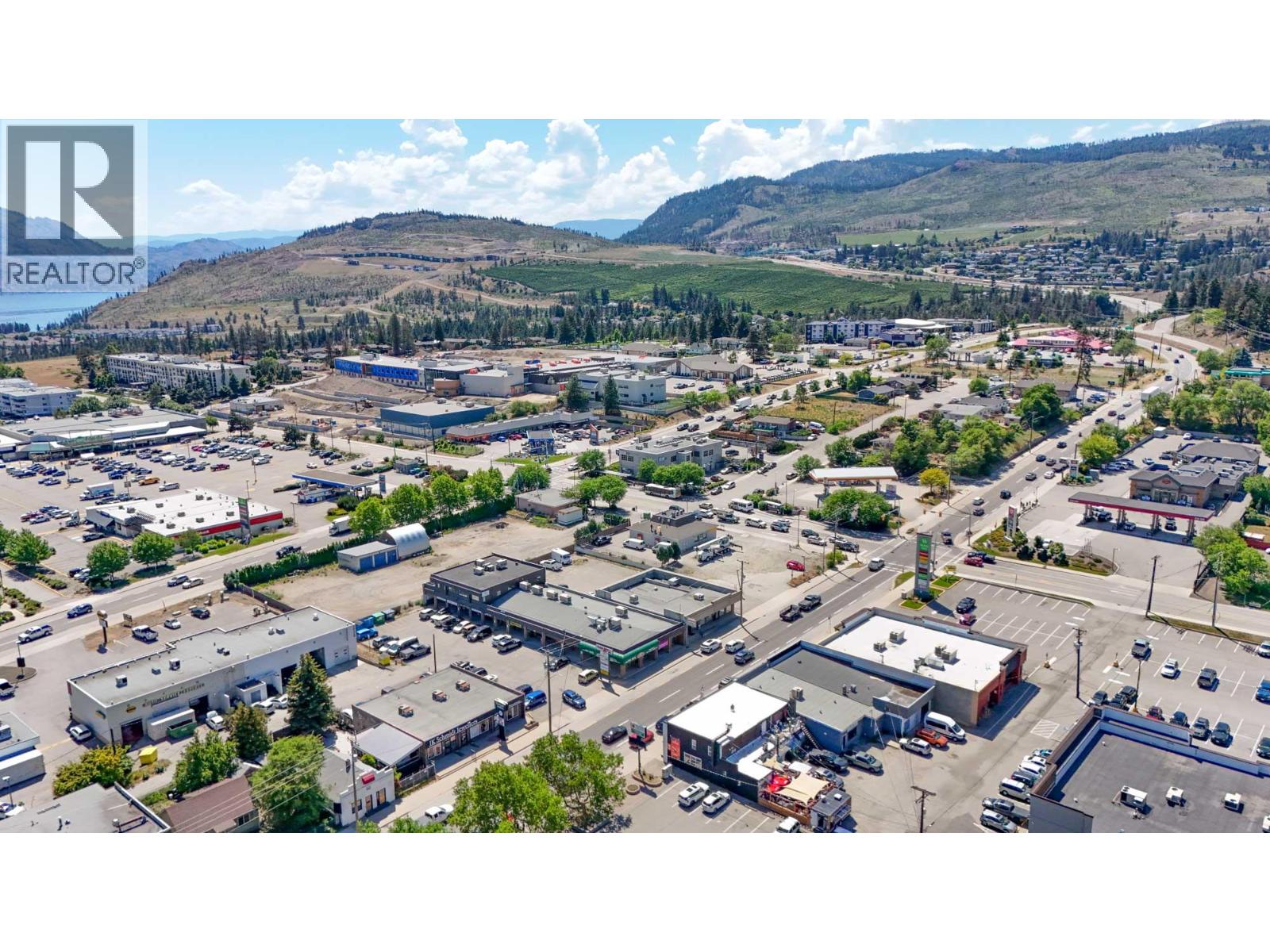  2489 Main Street, West Kelowna