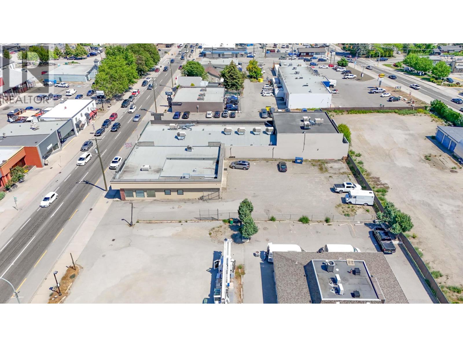  2489 Main Street, West Kelowna