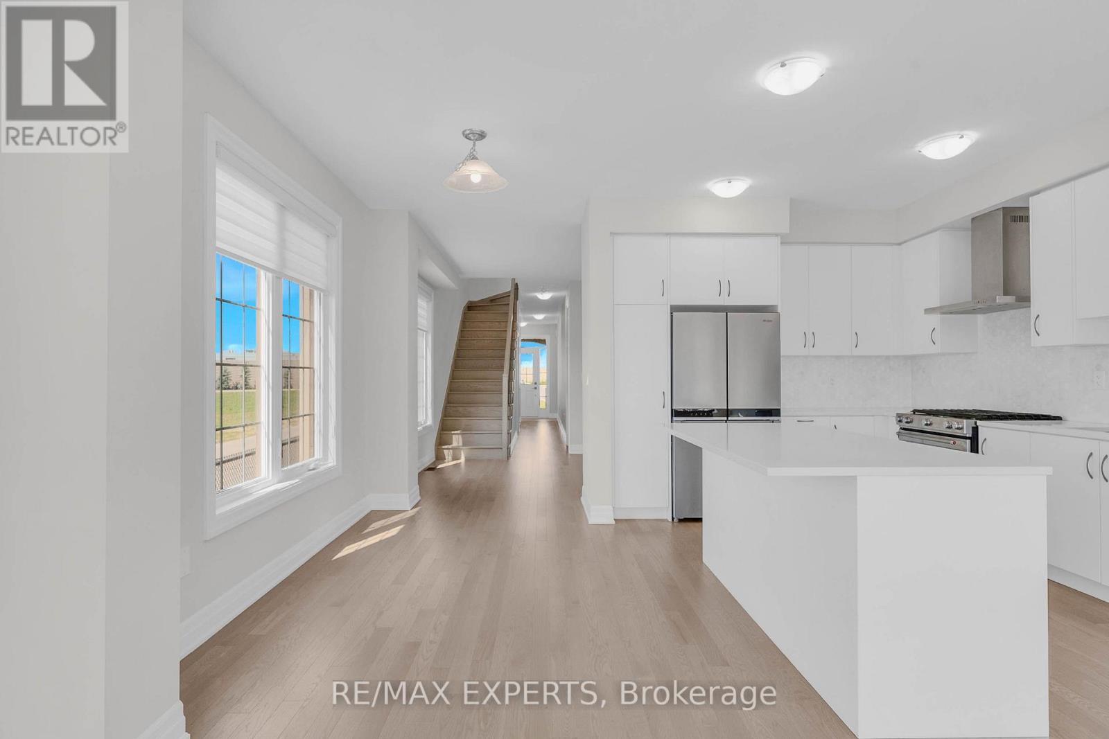 49 PAISLEY DRIVE - 18