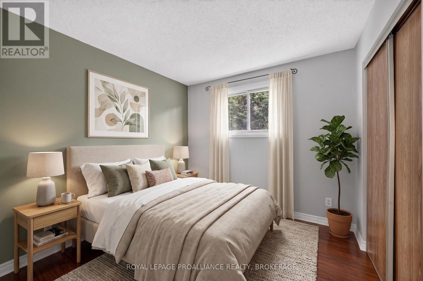 585 GAVIN COURT - 18