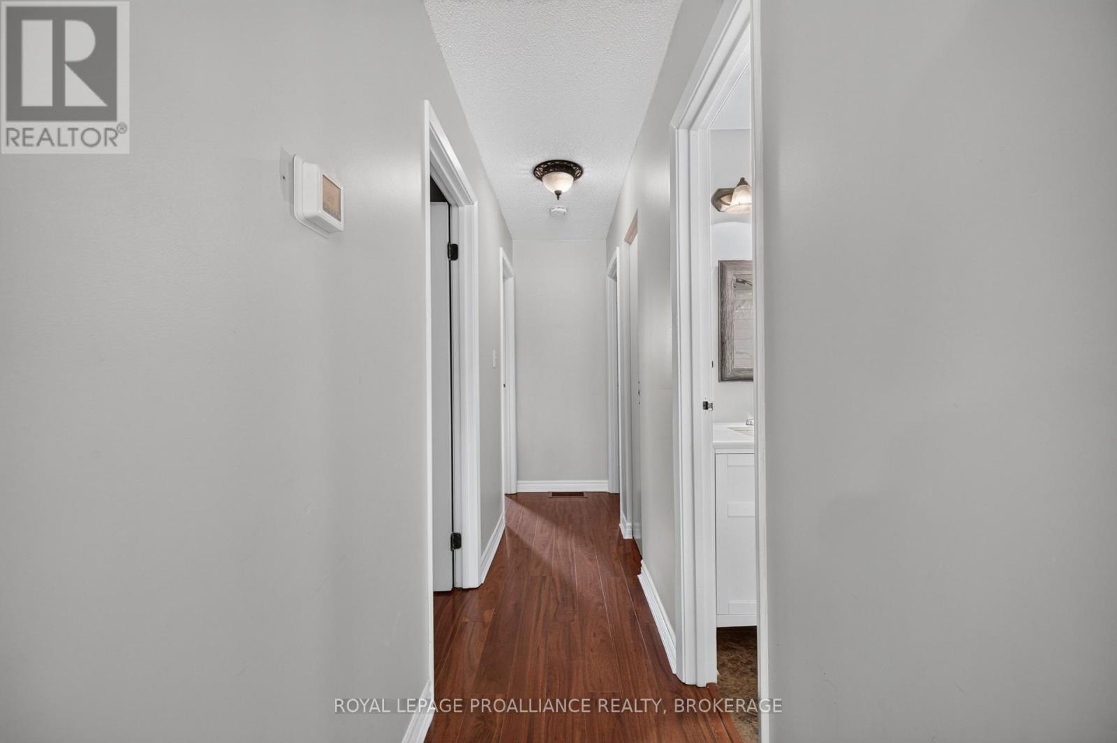 585 GAVIN COURT - 11