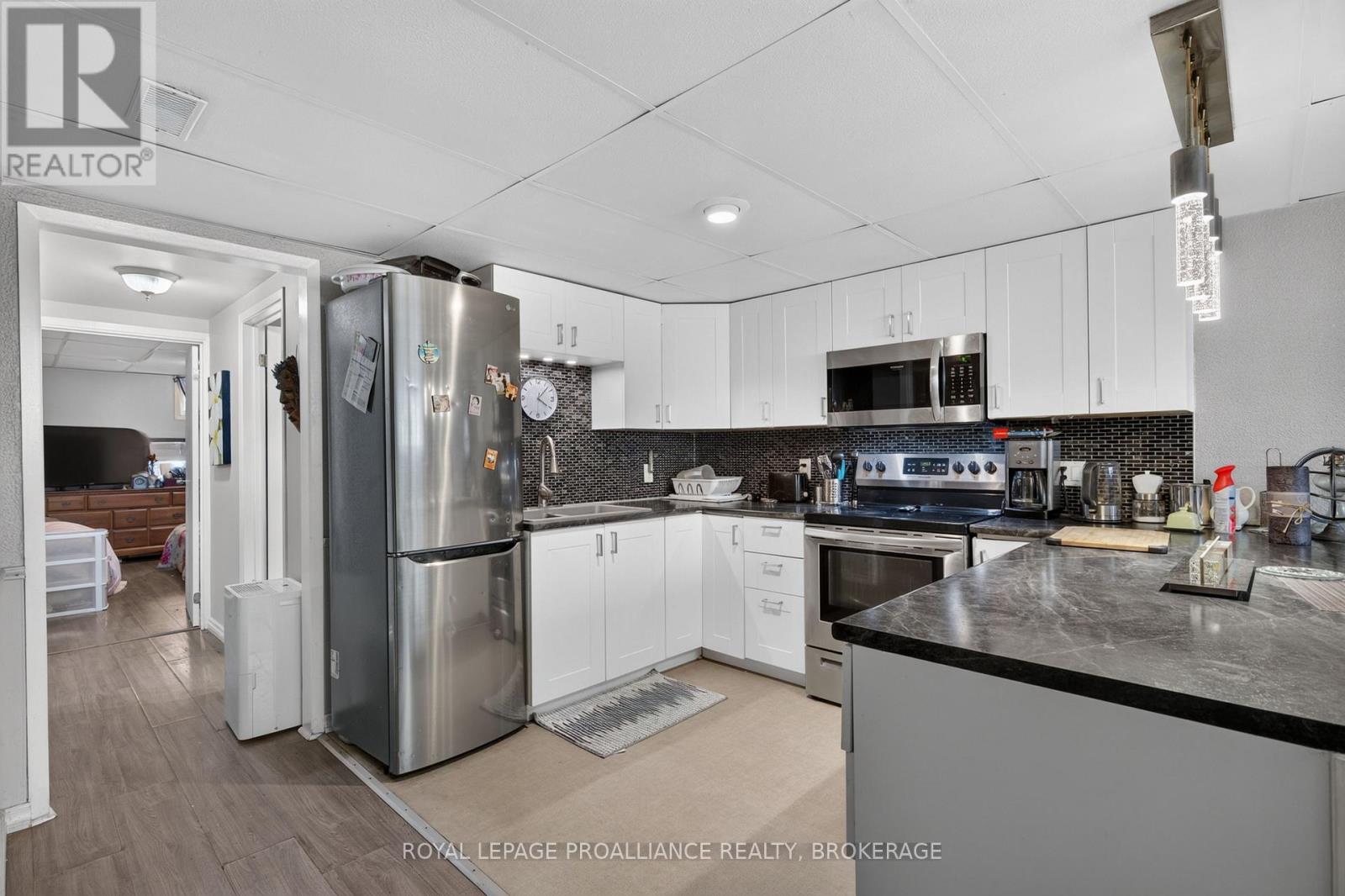 585 GAVIN COURT - 28