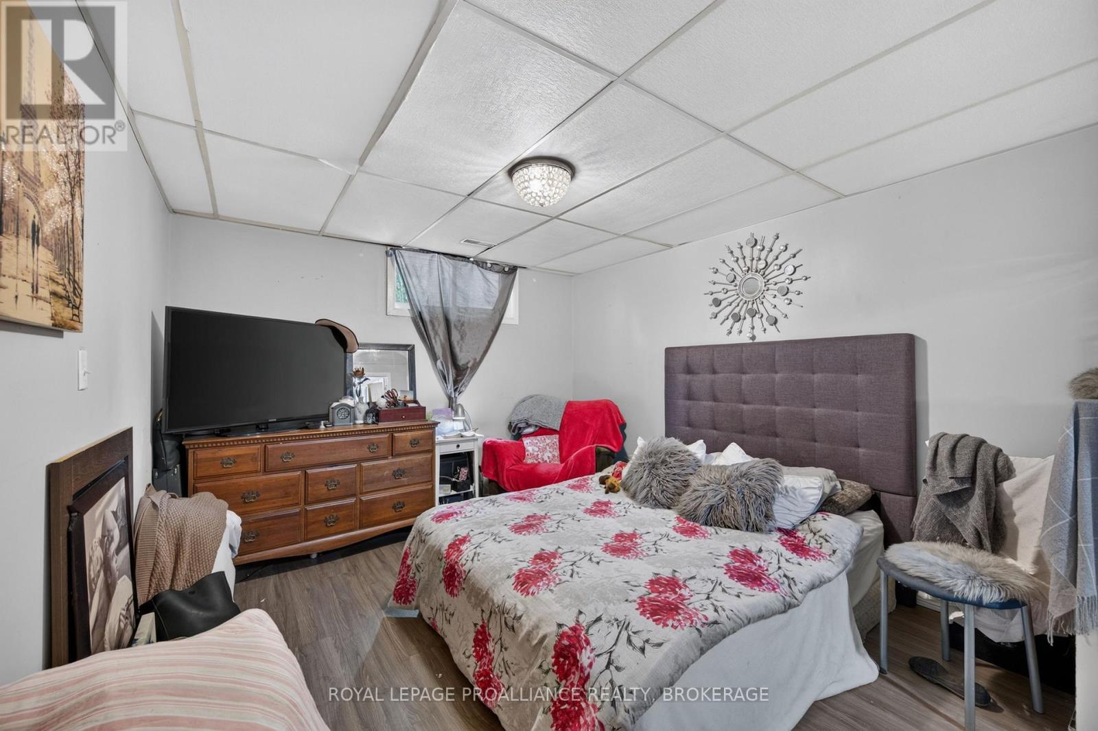 585 GAVIN COURT - 34