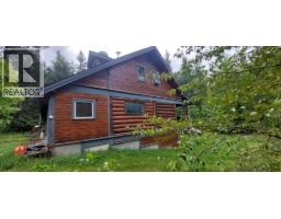 Primary Bedroom - 2848 Jourdenais Road, Hagensborg, BC V0T1H0 Photo 9
