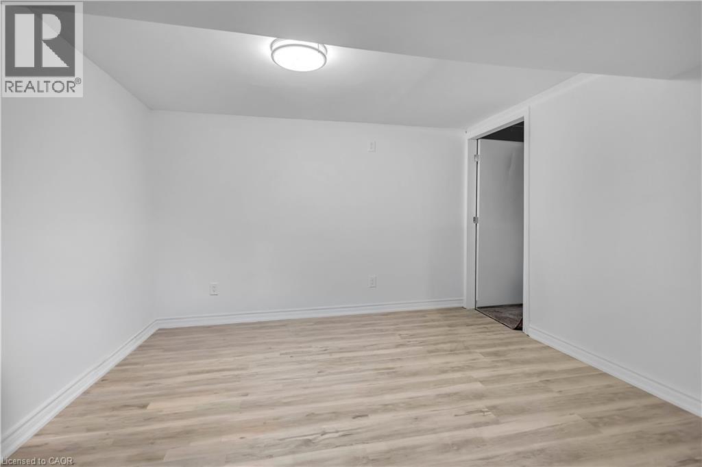 626 IROQUOIS Avenue - 36