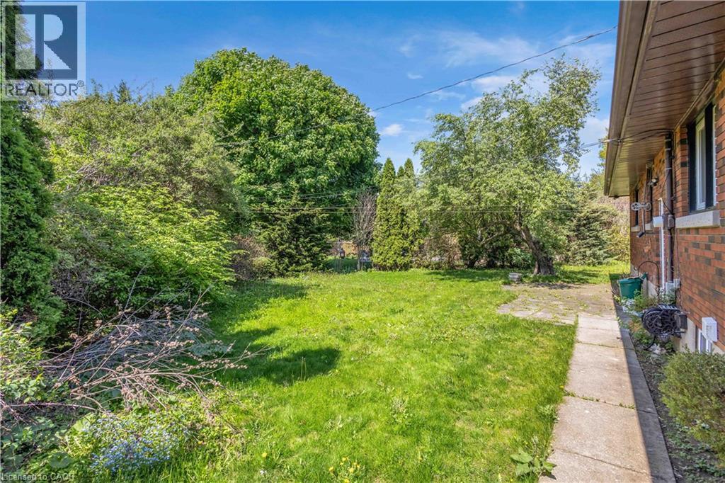 626 IROQUOIS Avenue - 39