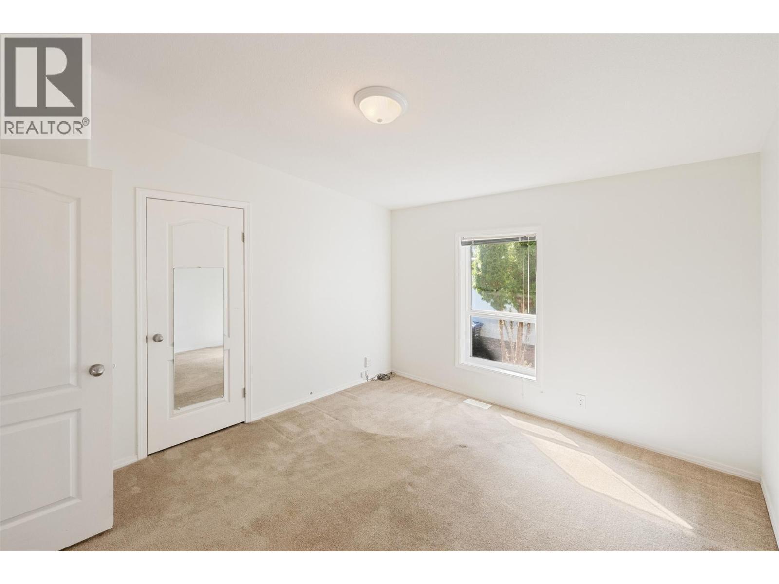 #37 197 Dauphin Avenue - 24