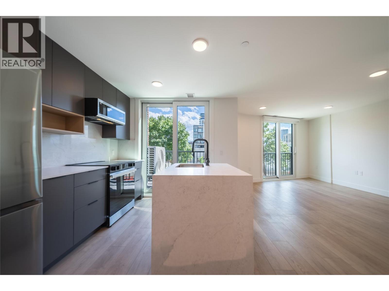 206 620 Coronation Avenue, Kelowna