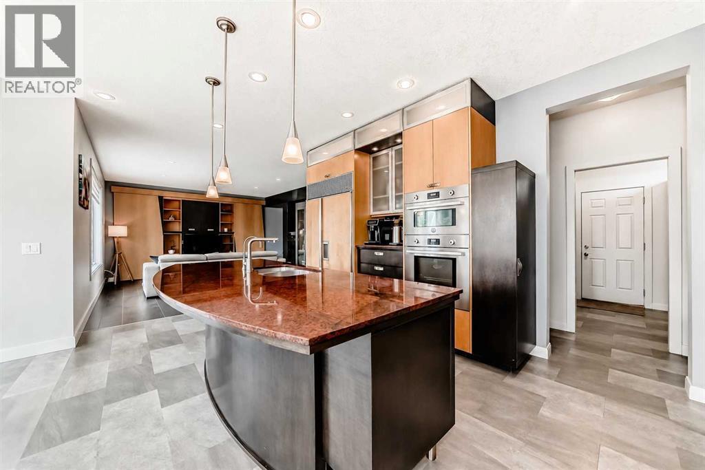 11 Cresthaven Bay SW - 15