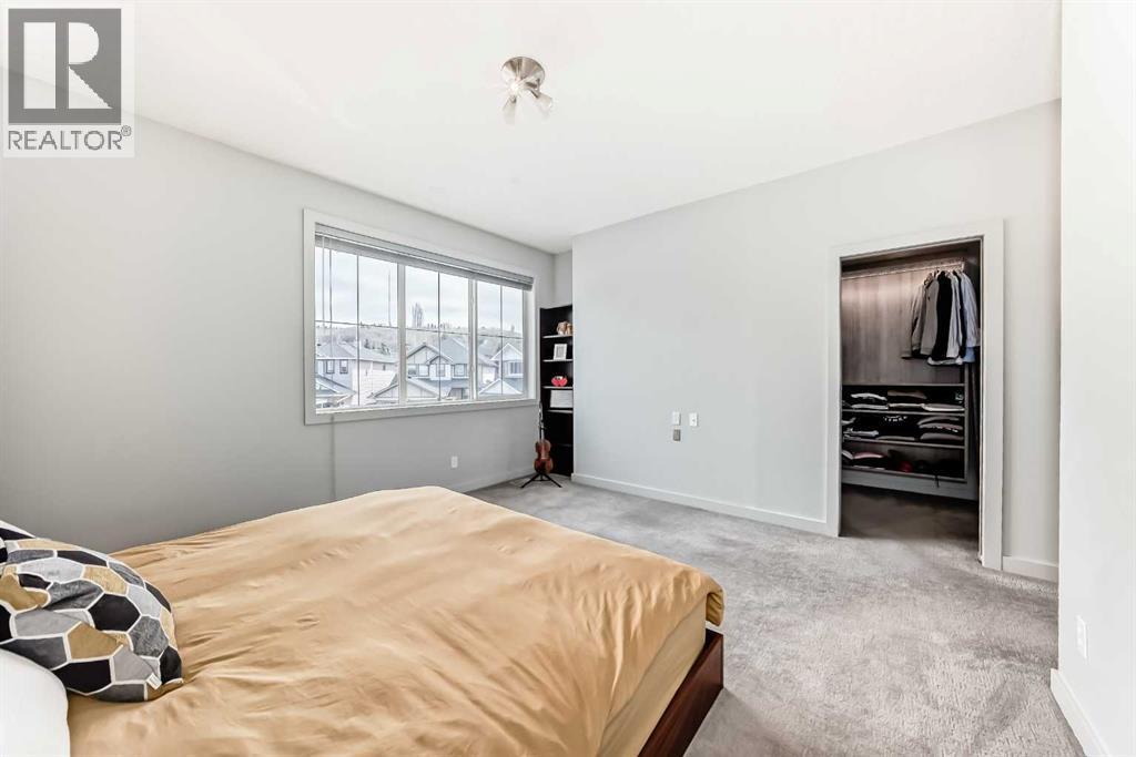 11 Cresthaven Bay SW - 24