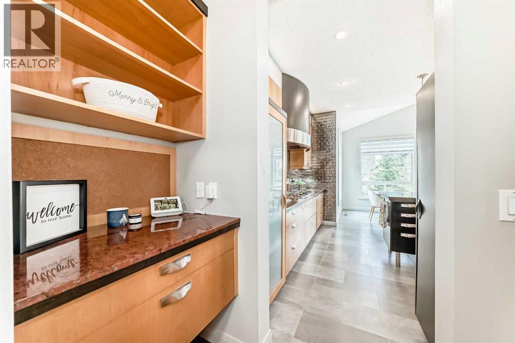 11 Cresthaven Bay SW - 20