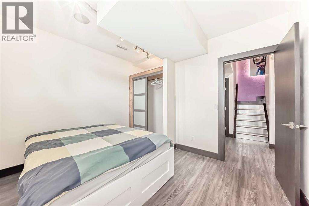 11 Cresthaven Bay SW - 43