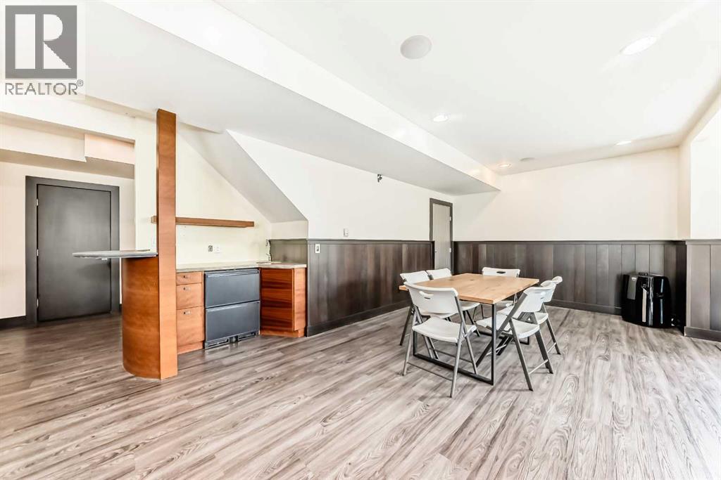 11 Cresthaven Bay SW - 41