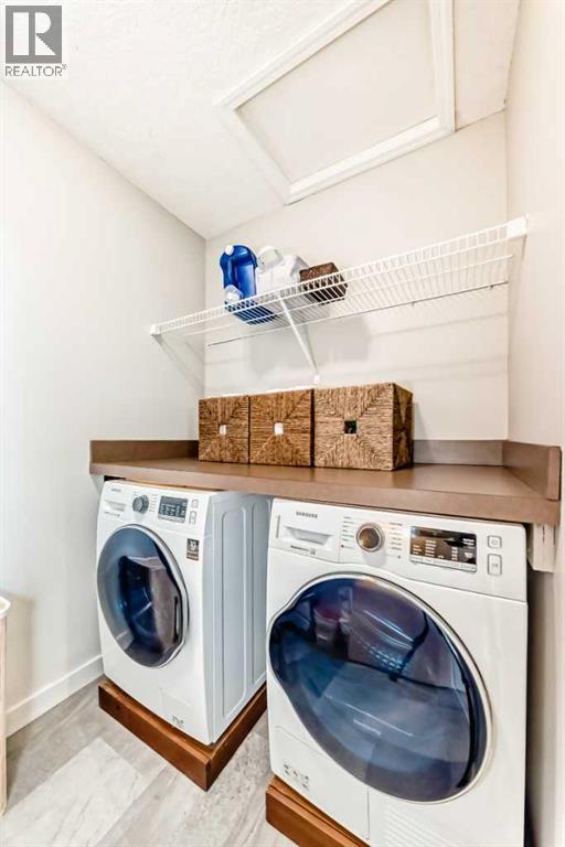 11 Cresthaven Bay SW - 38