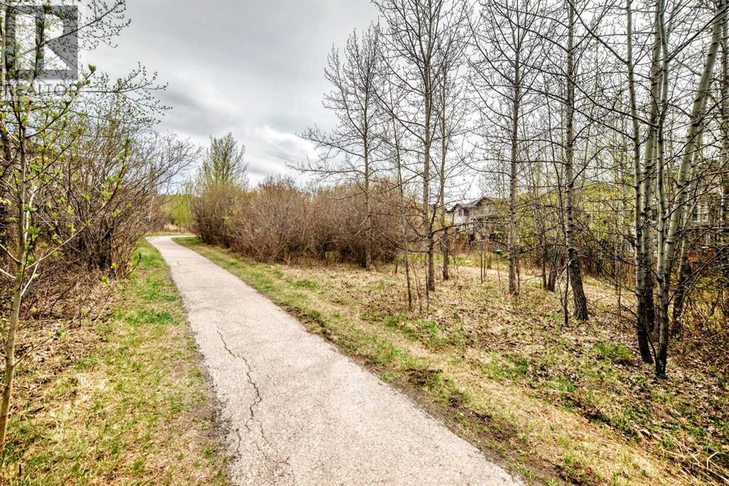 11 Cresthaven Bay SW - 49