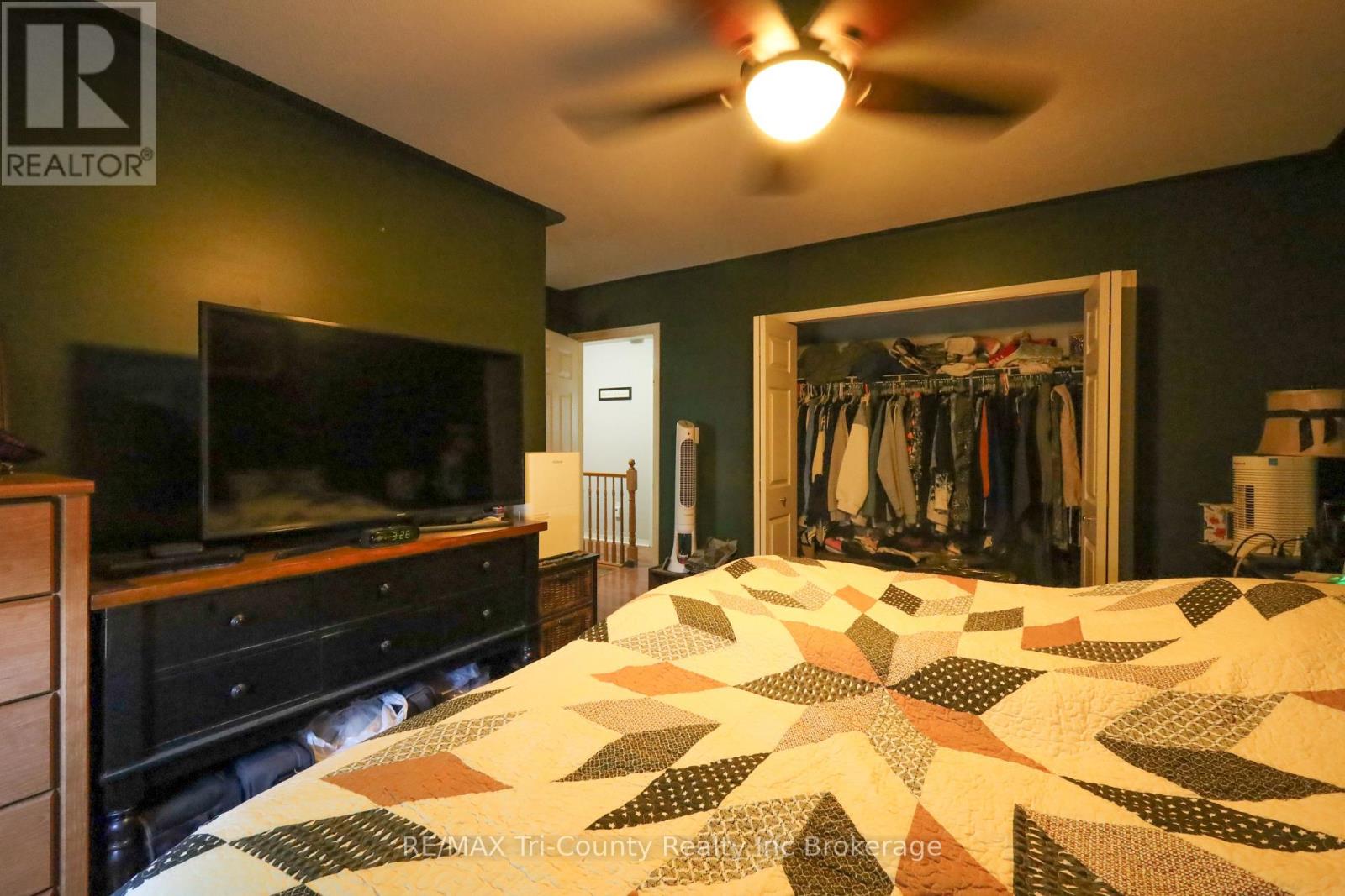 43 TRILLIUM DRIVE - 21
