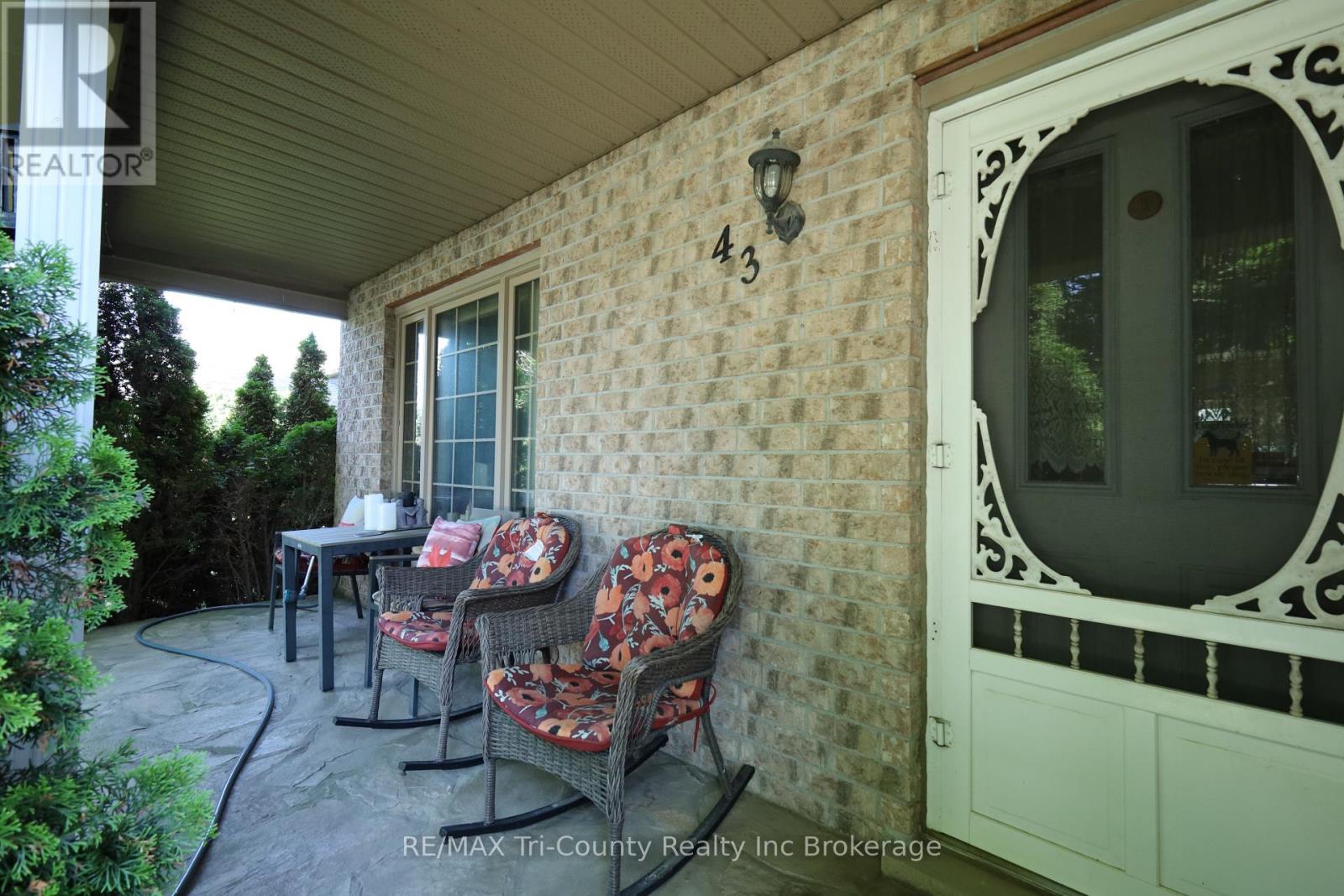 43 TRILLIUM DRIVE - 42