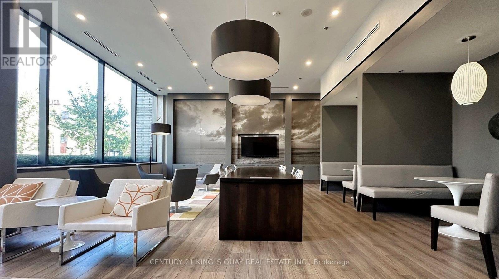 #503 18 REAN DRIVE - 23