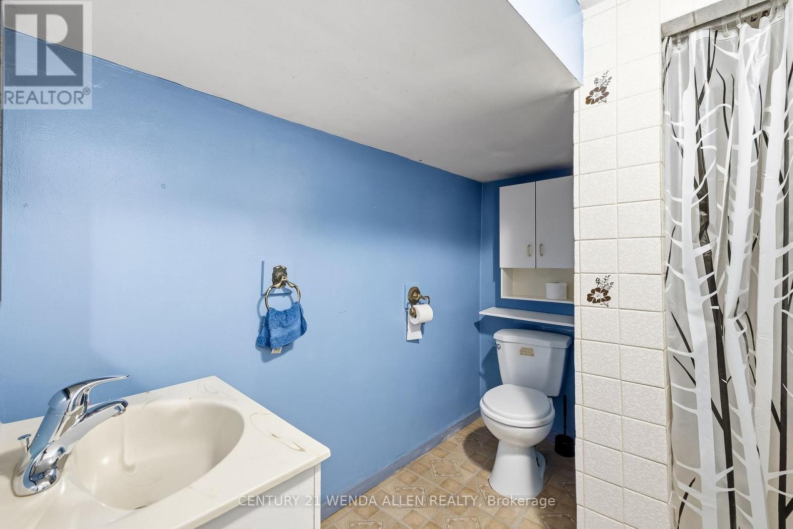 325 HIGHLAND AVENUE - 19