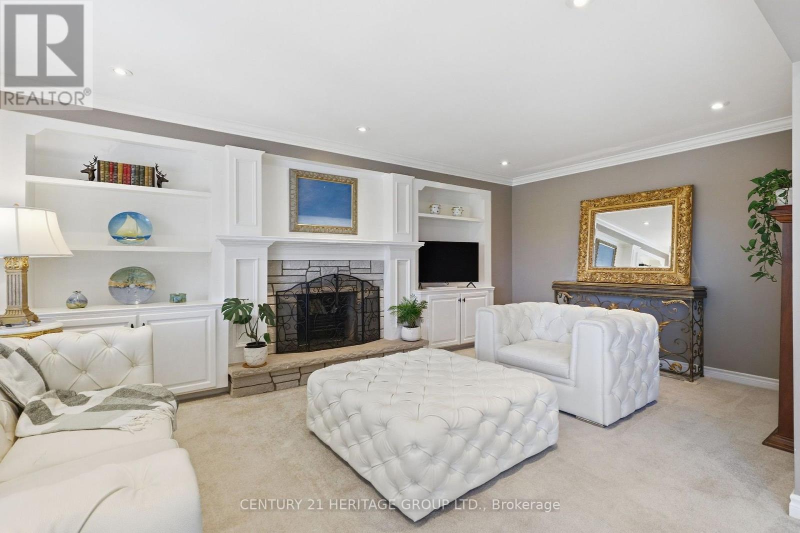 366 AMBERLEE COURT - 11