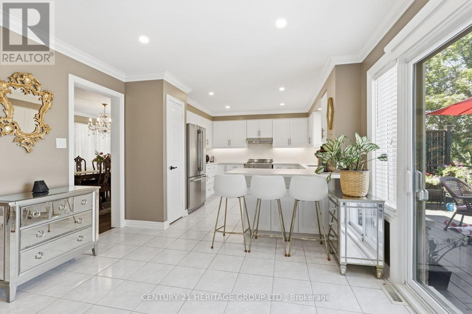 366 AMBERLEE COURT - 12