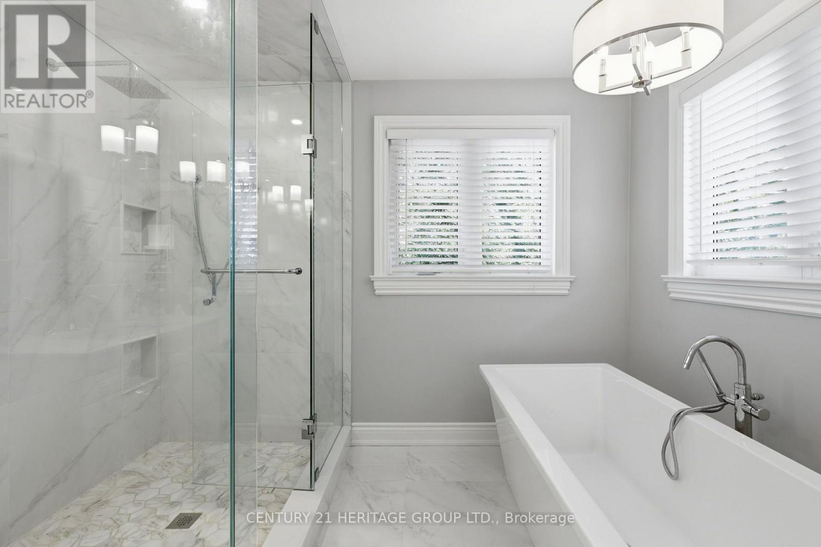 366 AMBERLEE COURT - 16