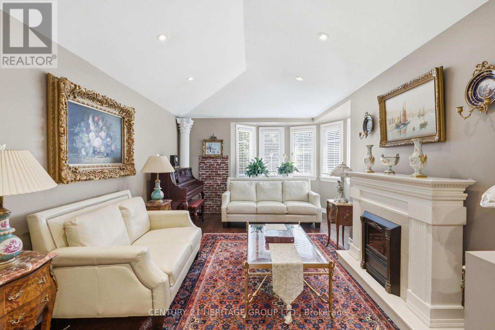 366 AMBERLEE COURT - 5