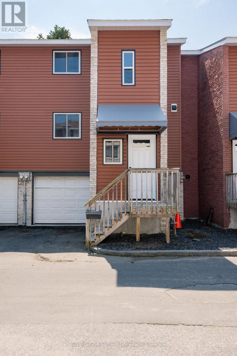 #8 850 LAKESHORE DRIVE - 2