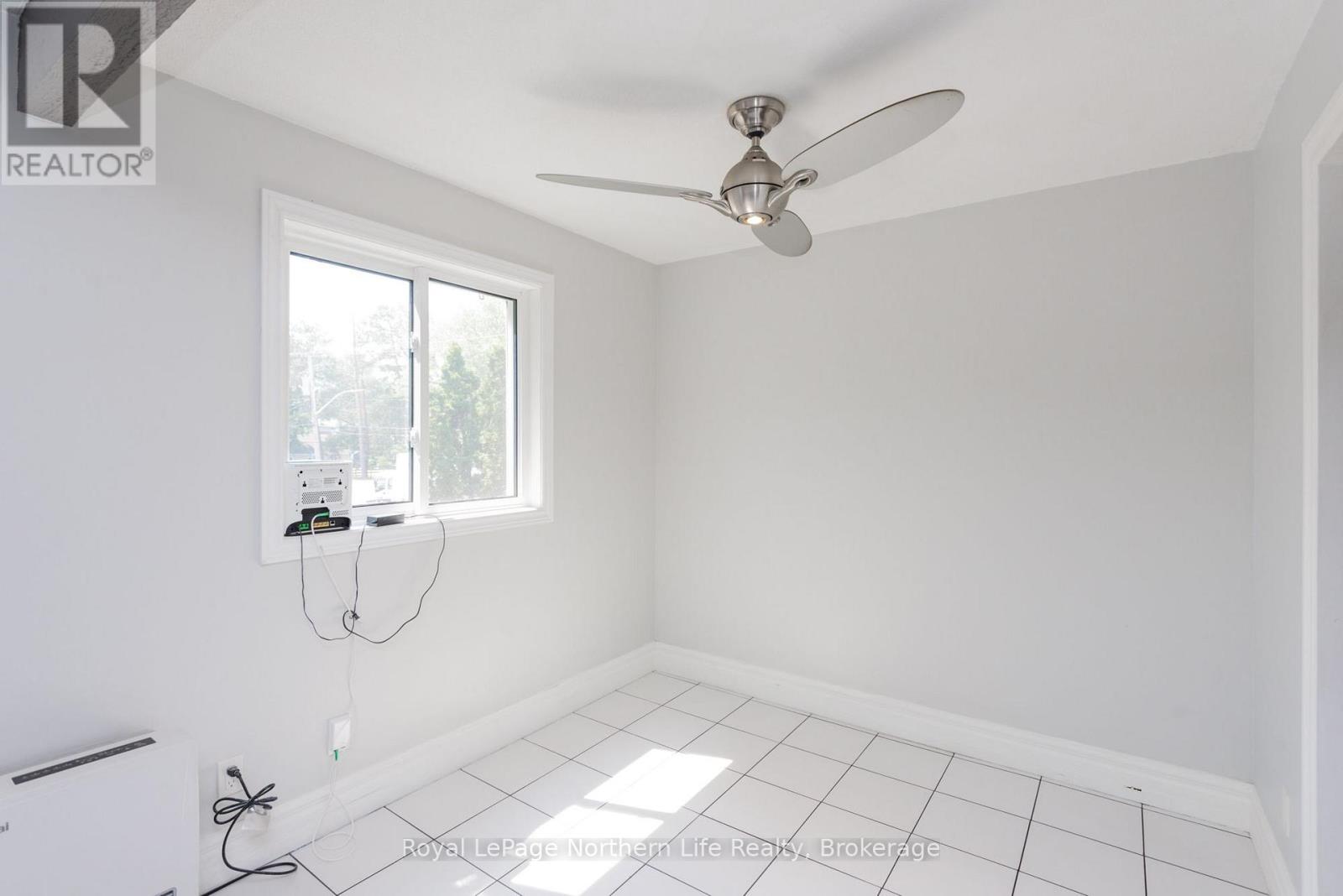 #8 850 LAKESHORE DRIVE - Image 5