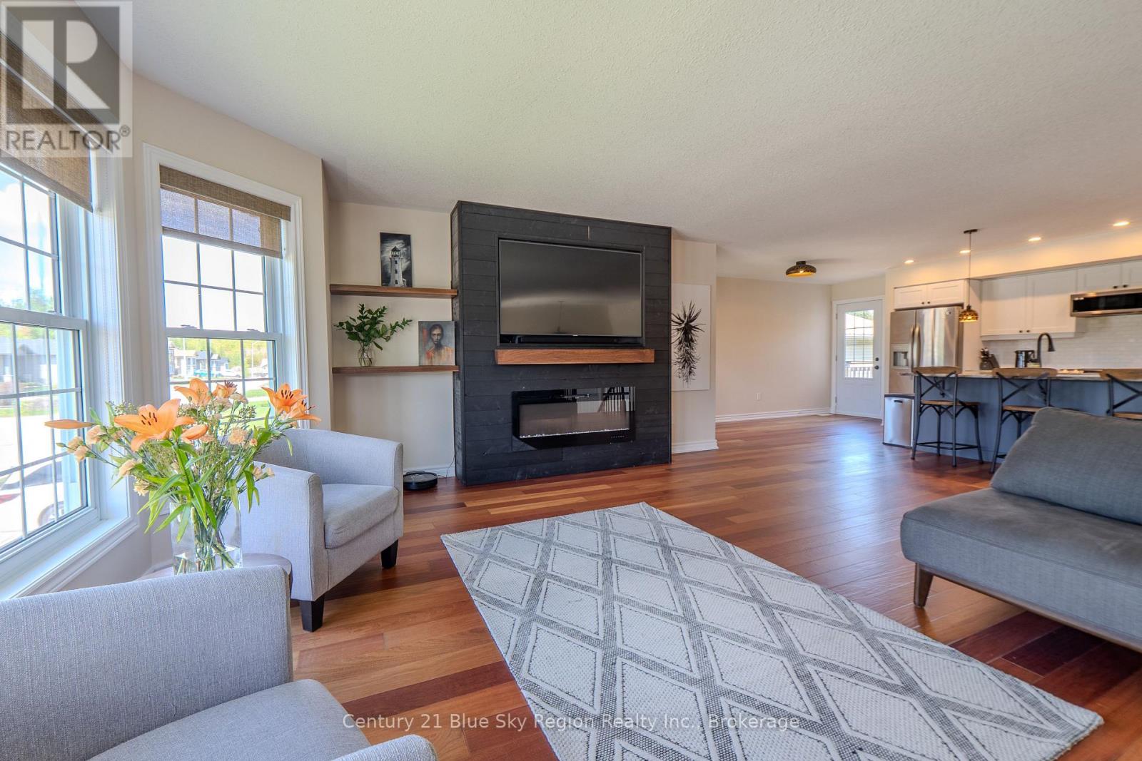 28 STONE MANOR DRIVE - 10