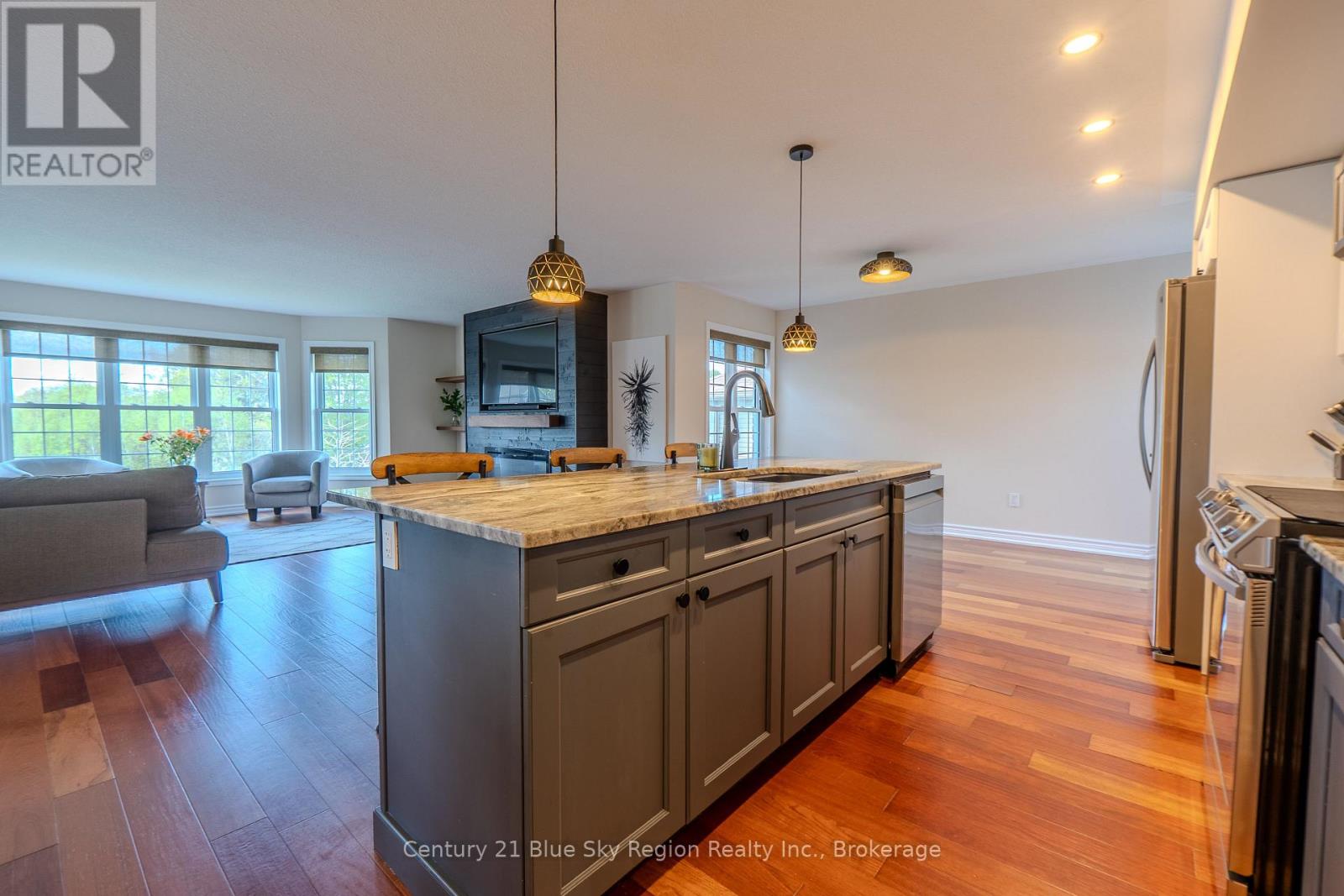 28 STONE MANOR DRIVE - 15