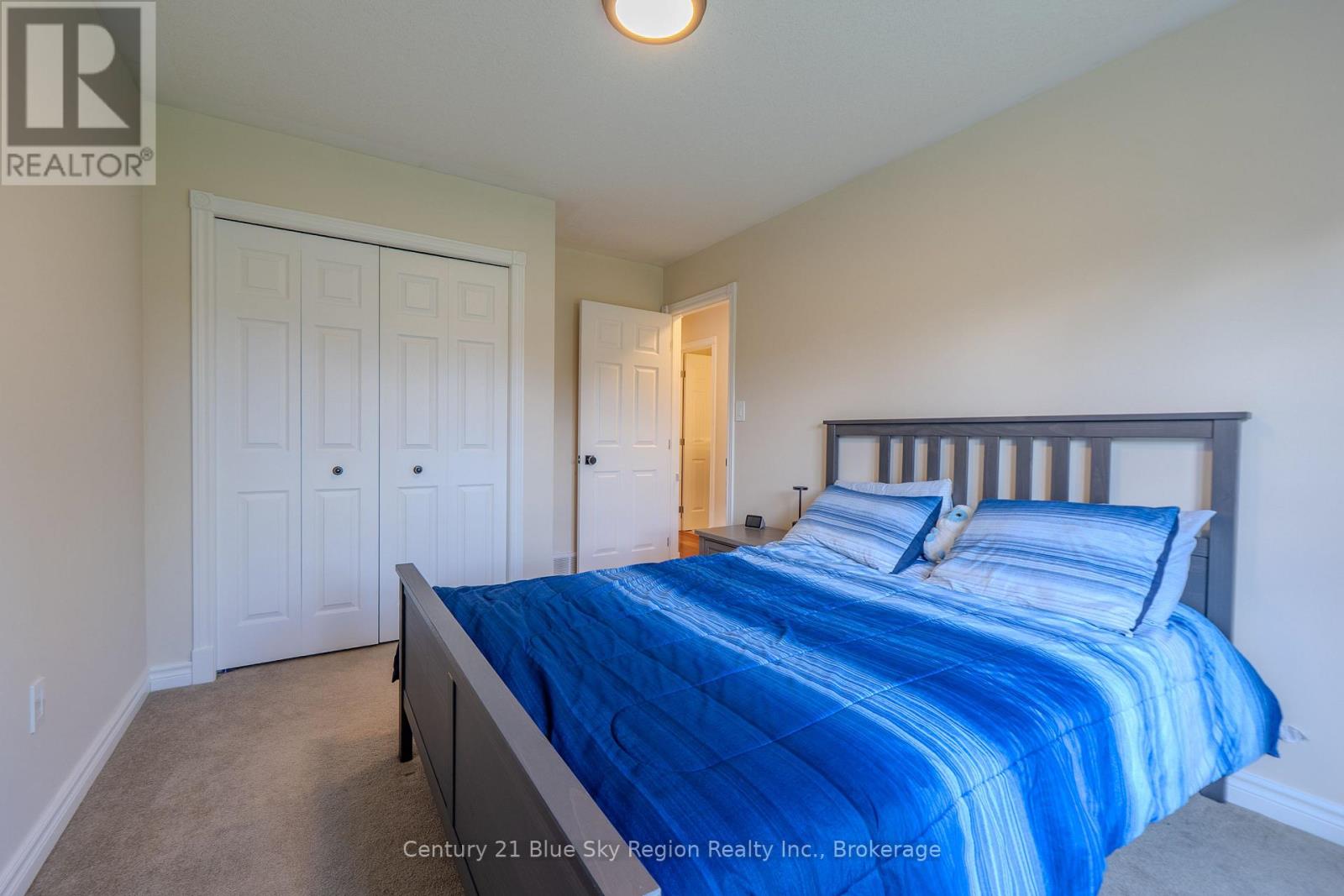 28 STONE MANOR DRIVE - 21