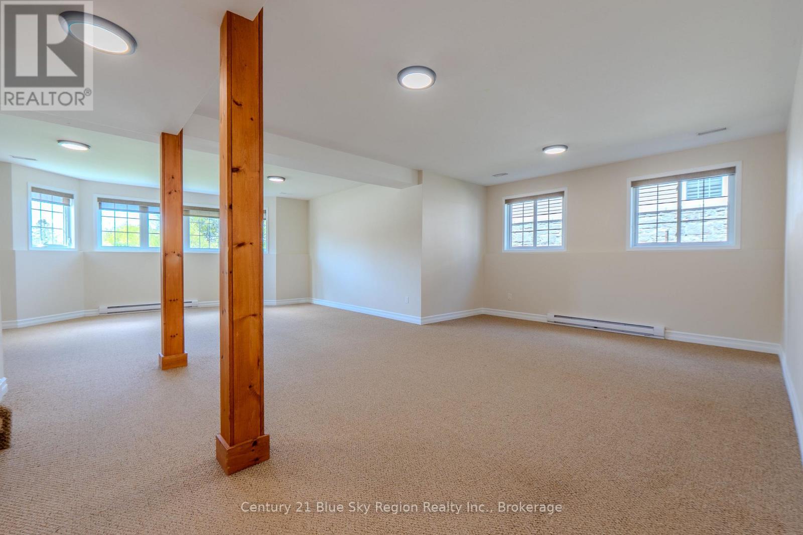 28 STONE MANOR DRIVE - 28