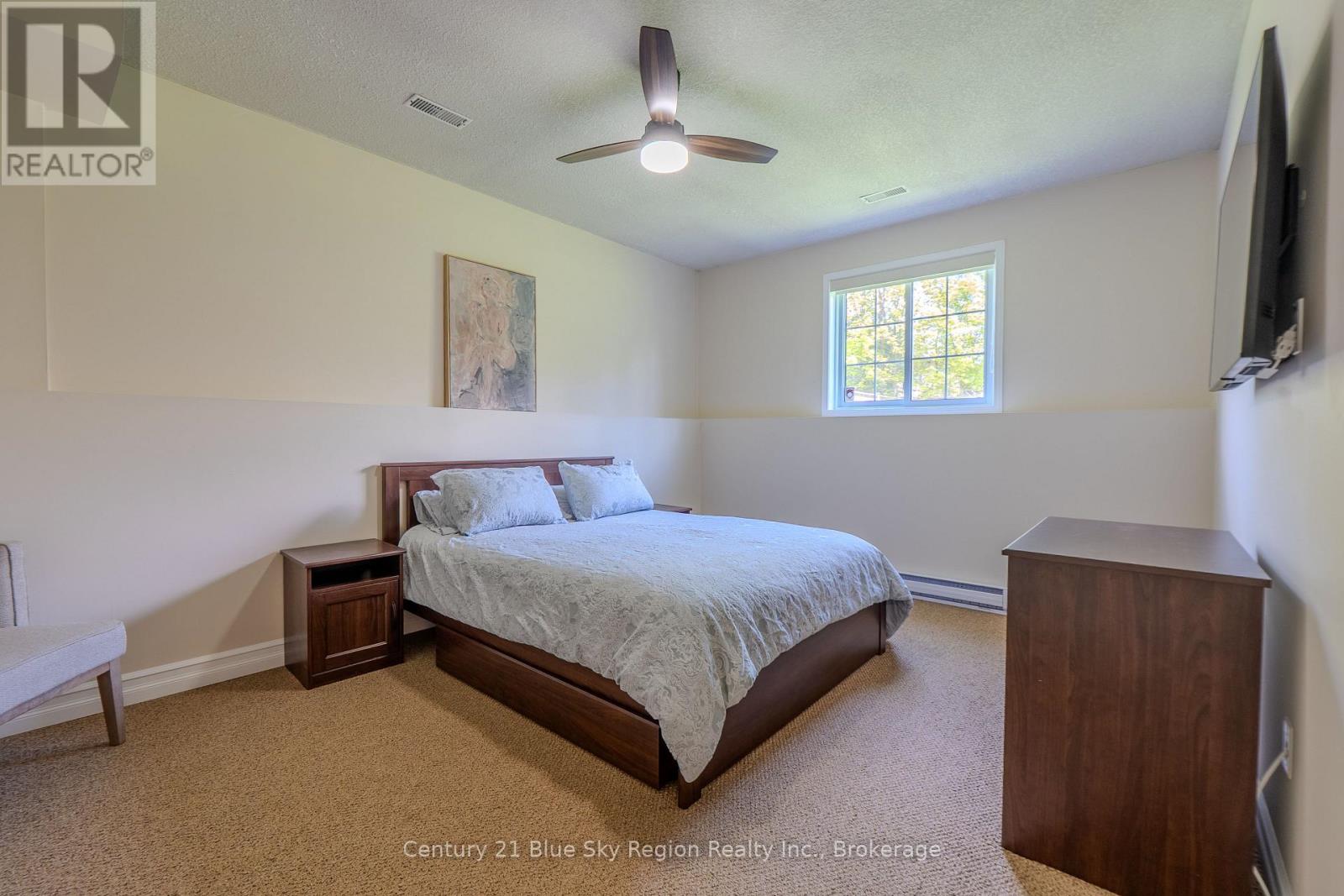 28 STONE MANOR DRIVE - 30
