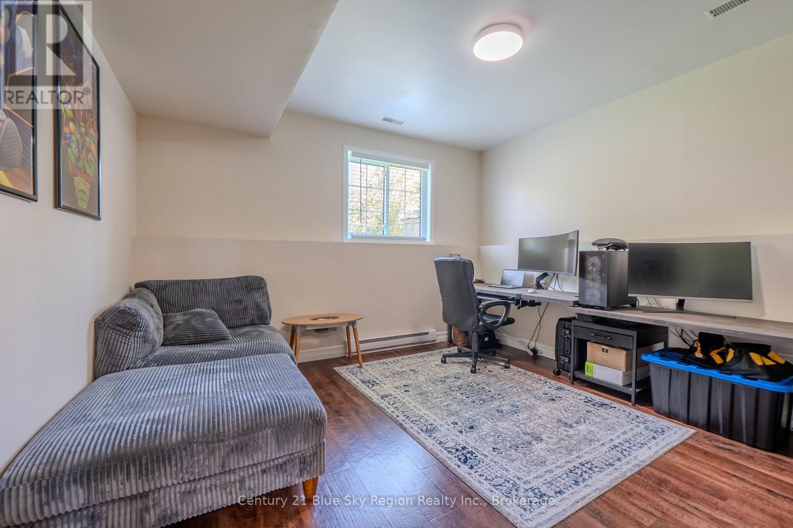 28 STONE MANOR DRIVE - 31