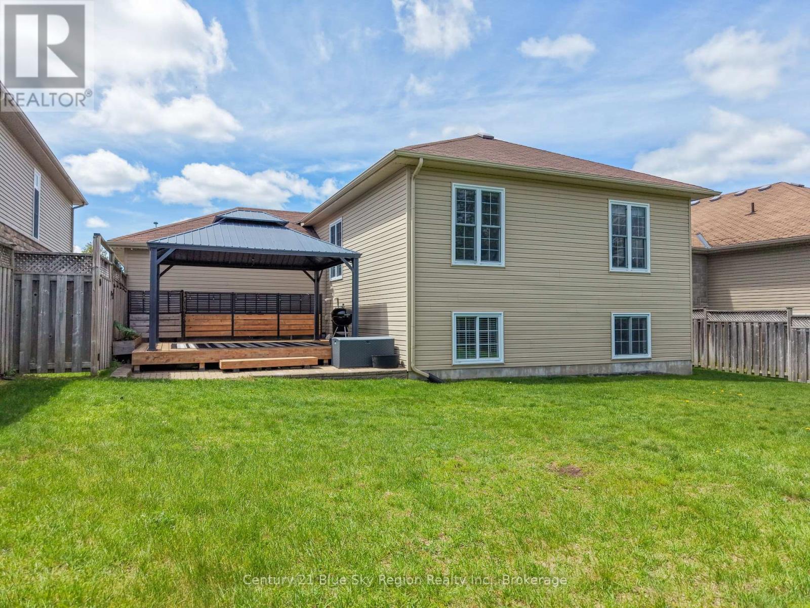 28 STONE MANOR DRIVE - 37
