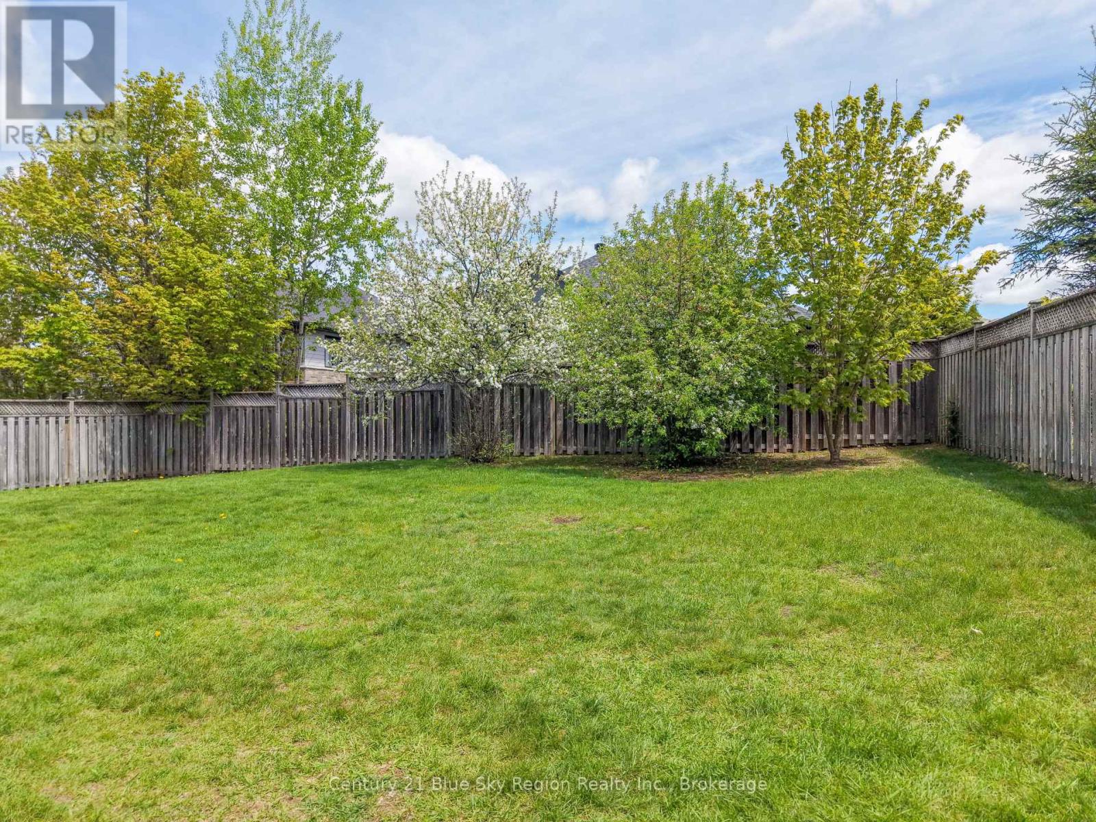 28 STONE MANOR DRIVE - 39