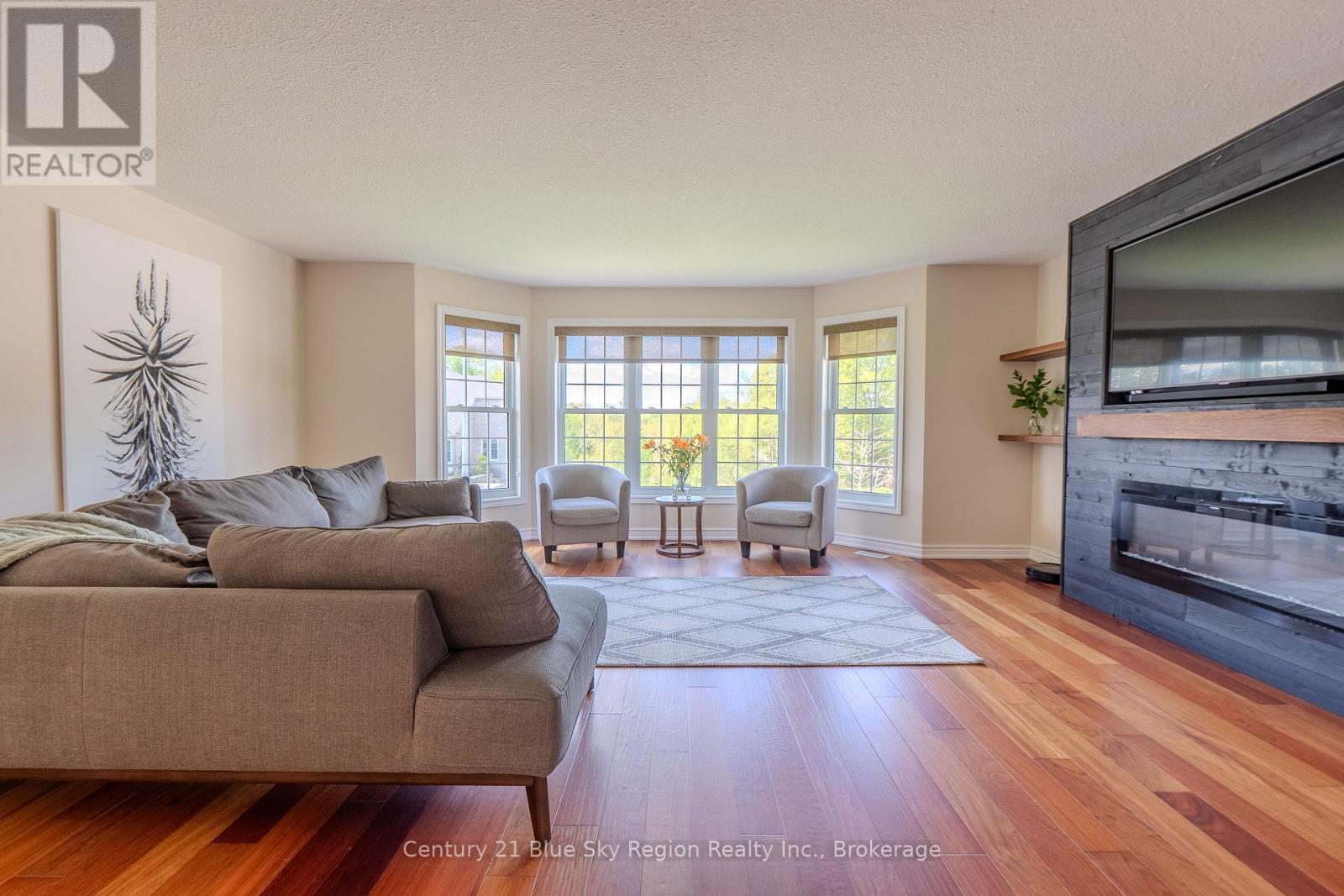 28 STONE MANOR DRIVE - 6