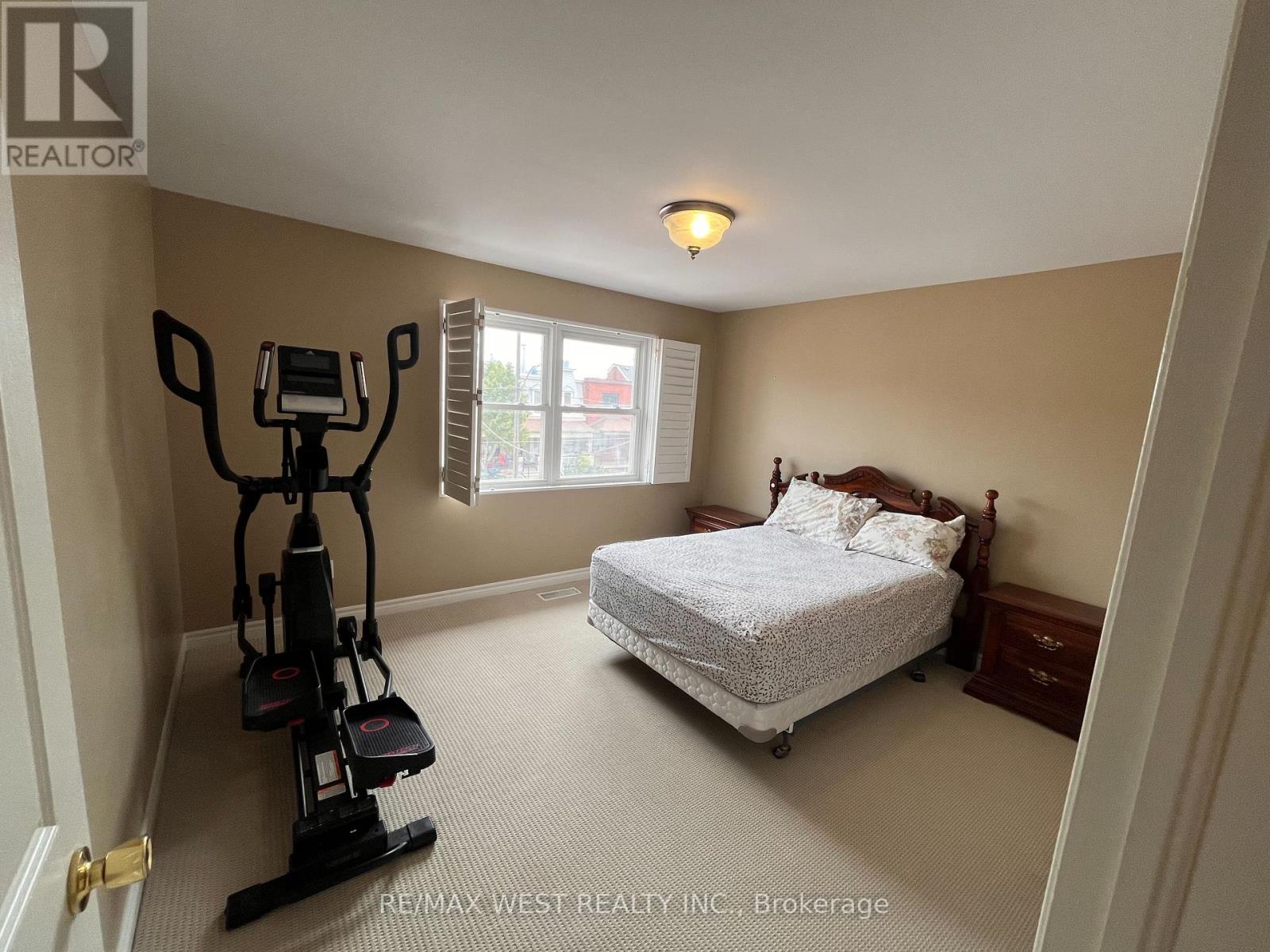 568 DUFFERIN STREET - Image 8